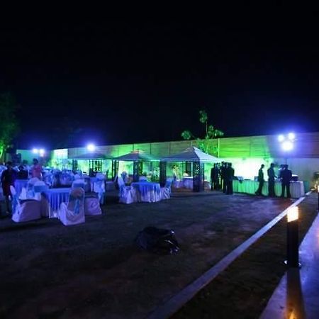 Hotel Florence Rāipur Exteriér fotografie